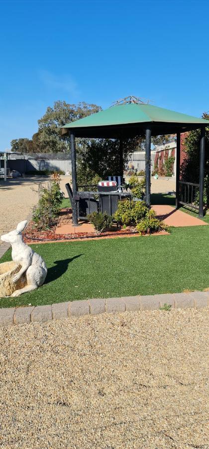 Cameo Inn Motel West Wyalong Exterior photo